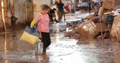 Περισσότεροι από 217 οι νεκροί στην Ισπανία από τις καταστροφικές πλημμύρες, άγνωστος ο αριθμός των αγνοουμένων και …μαρτύριο επιβίωσης για τους επιζήσαντες…